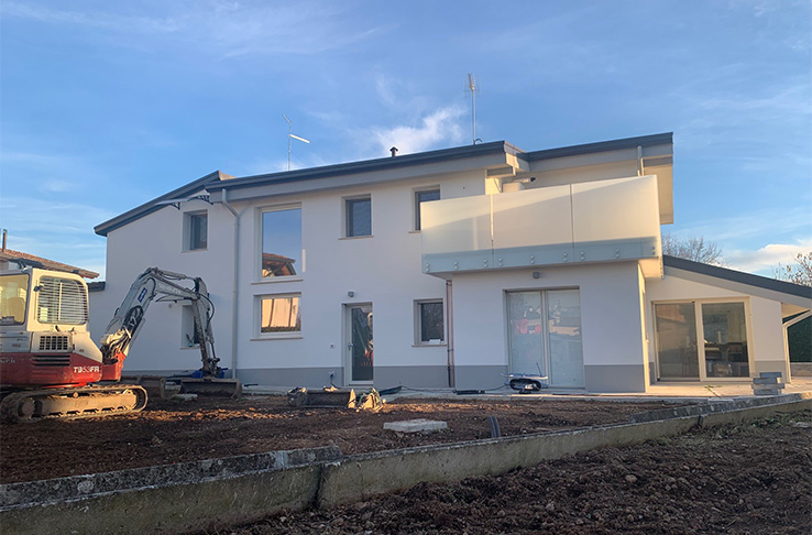 Renovation-residential-building-Pordenone-01